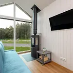 Vakantiehuis Eco With A Hot Tub And Sauna *